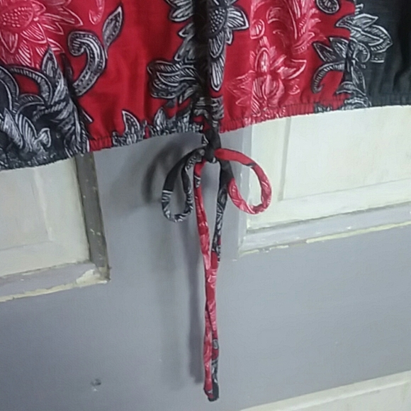 Charming Charlie Gray and Red Blouse - Picture 3 of 7